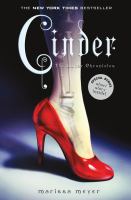 Cinder : Book One in the Lunar Chronicles cover